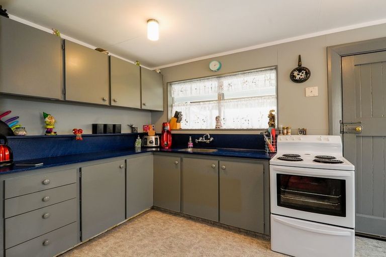 Photo of property in 206 Oxford Street, South Dunedin, Dunedin, 9012