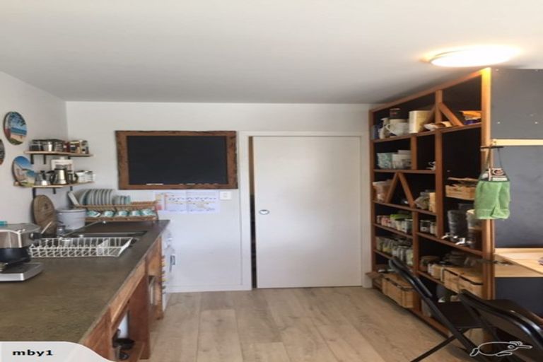 Photo of property in 7 Sauterne Road, Kumeu, 0810