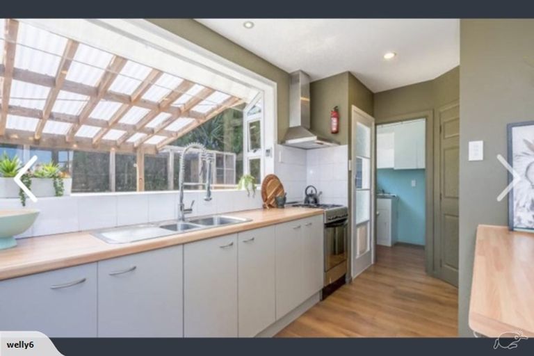 Photo of property in 9 Laburnum Grove, Maungaraki, Lower Hutt, 5010