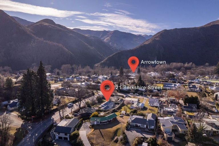 Photo of property in 21 Berkshire Street, Arrowtown, 9302
