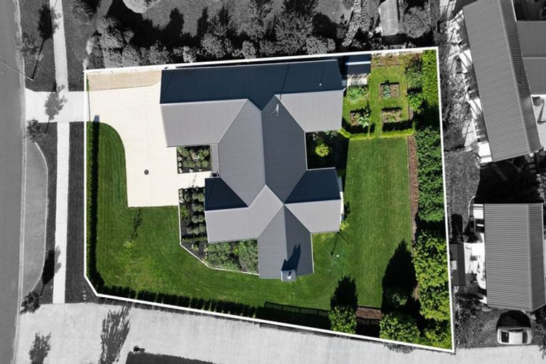 Photo of property in 31 Jarrett Terrace, Leamington, Cambridge, 3432