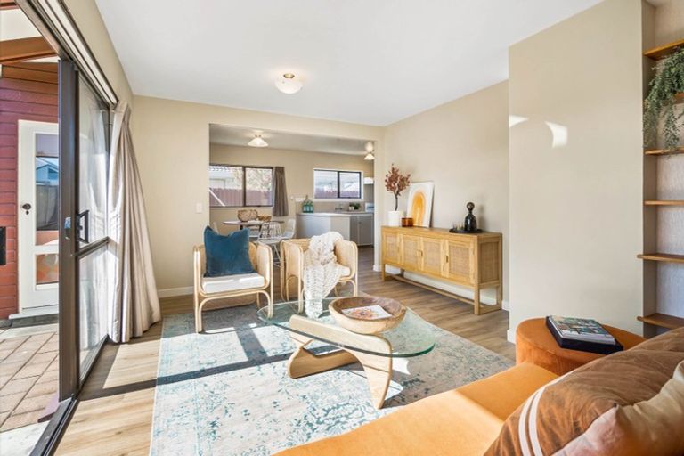 Photo of property in 2/30 Celia Street, Redcliffs, Christchurch, 8081