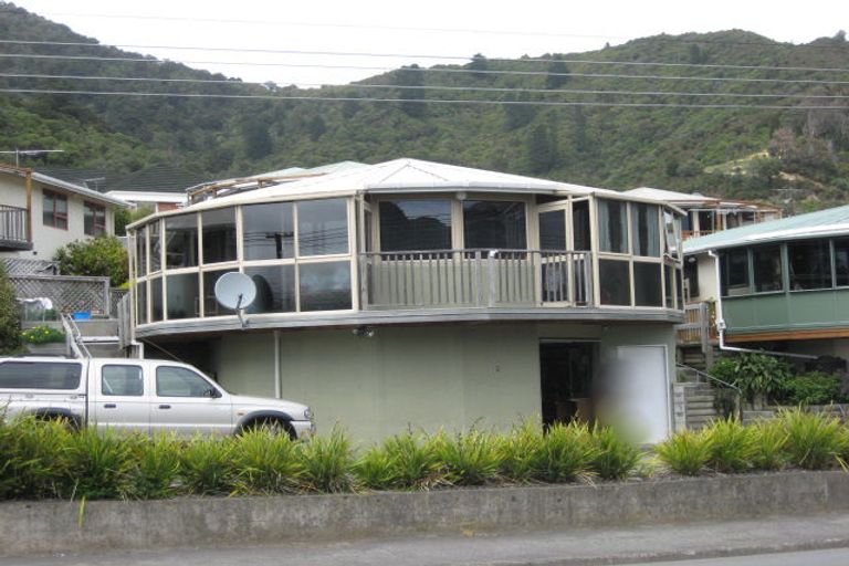 Photo of property in 3/46 Waikawa Road, Picton, 7220