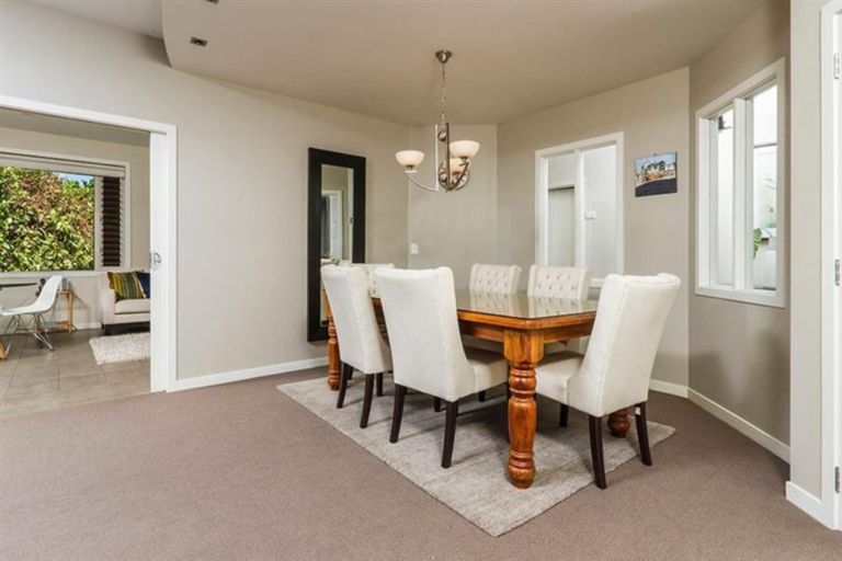 Photo of property in 6 Brighton Terrace, Murrays Bay, Auckland, 0630