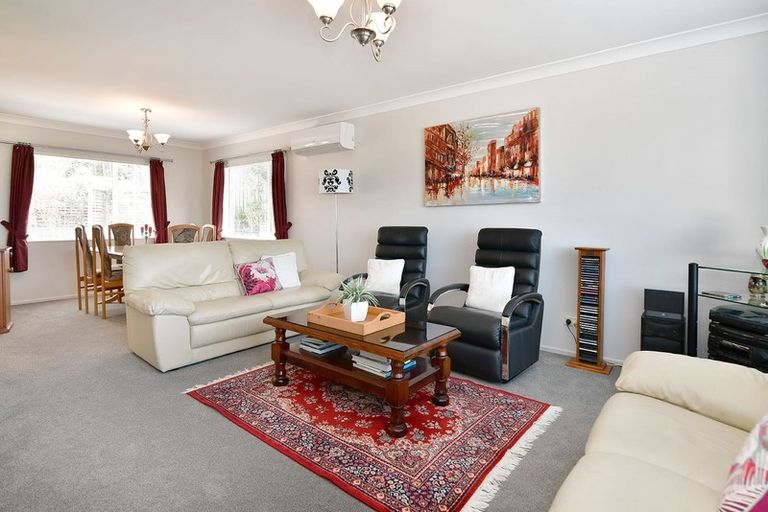 Photo of property in 93 Tauranga Place, Orewa, 0931