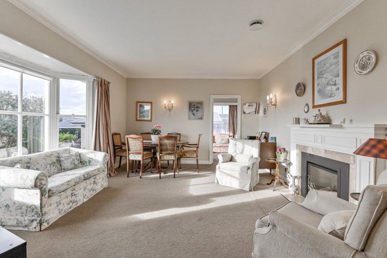 Photo of property in 72a Te Mata Road, Havelock North, 4130