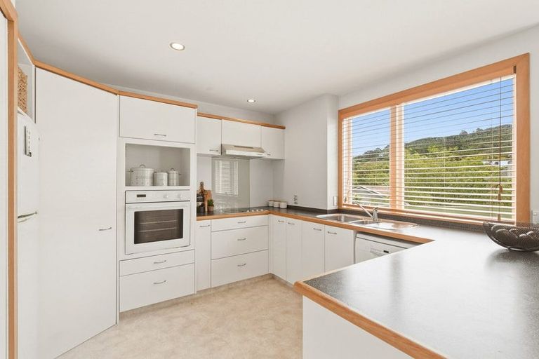 Photo of property in 4f Hatton Street, Karori, Wellington, 6012