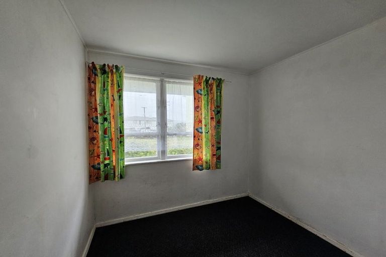 Photo of property in 46-48 Cheshire Street, Cannons Creek, Porirua, 5024