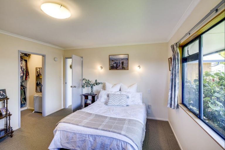 Photo of property in 9 Jervois Road, Jervoistown, Napier, 4112