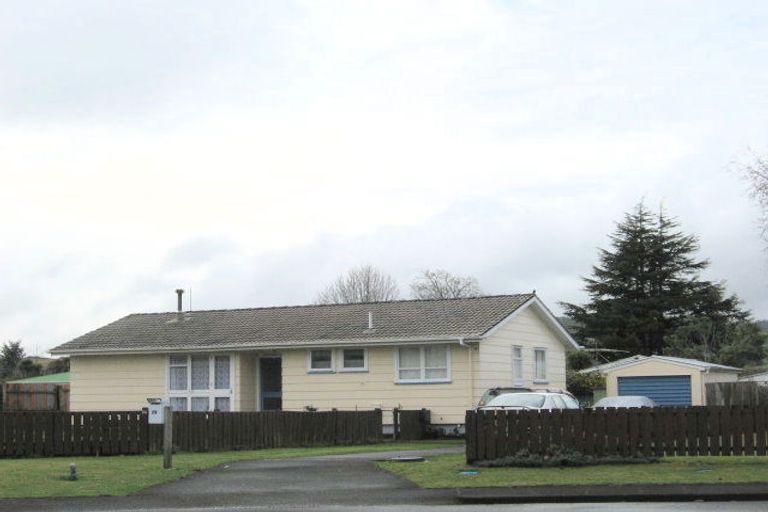 Photo of property in 24 Harper Street, Papakura, 2110