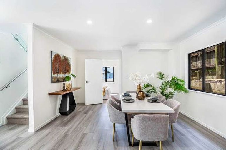 Photo of property in 64e Coxhead Road, Manurewa, Auckland, 2102