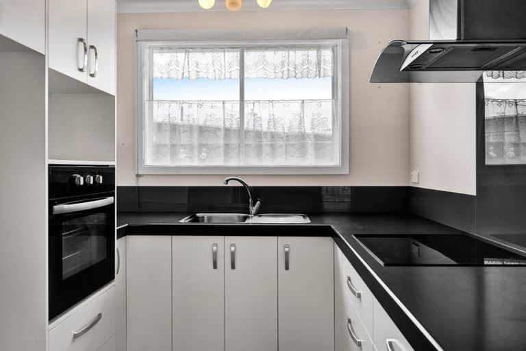 Photo of property in 69 Dixon Avenue, Hawera, 4610