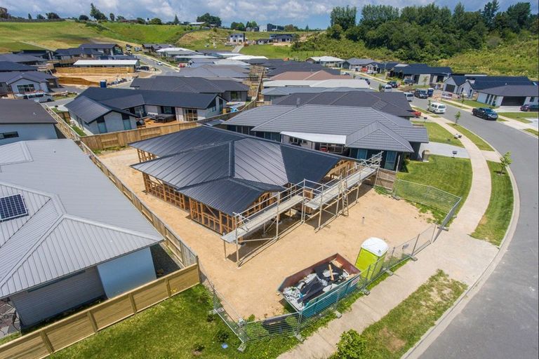 Photo of property in 126 Whakaturou Crescent, Pyes Pa, Tauranga, 3112