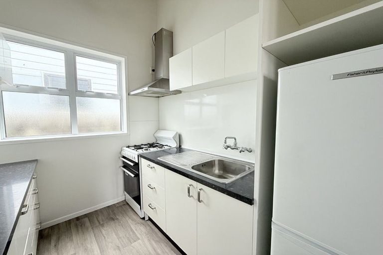 Photo of property in 144 Rongotai Road, Kilbirnie, Wellington, 6022