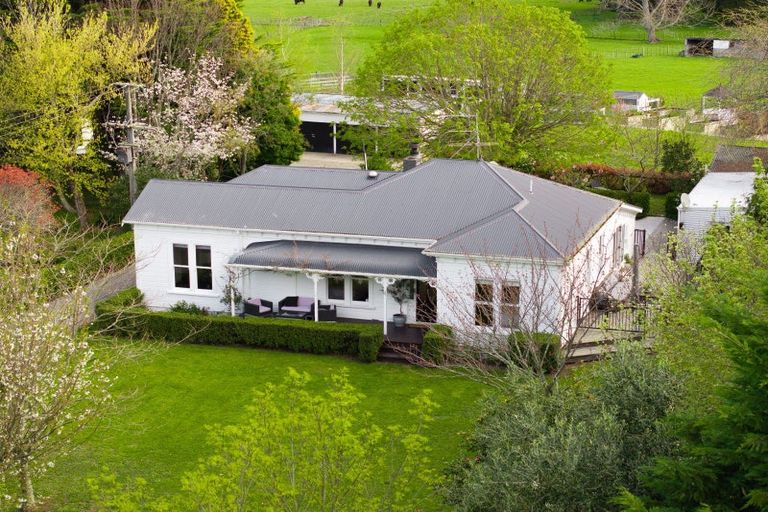 Photo of property in 399 Dalefield Road, Dalefield, Carterton, 5791