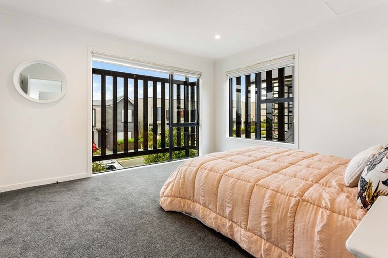 Photo of property in 21 Flounder Road, Hobsonville, Auckland, 0616