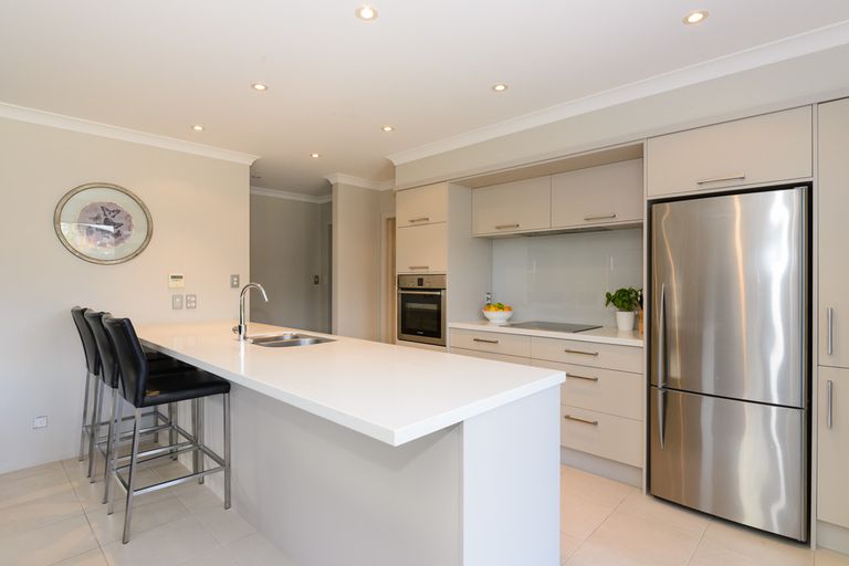 Photo of property in 35 Rodeo Drive, Kelvin Grove, Palmerston North, 4414