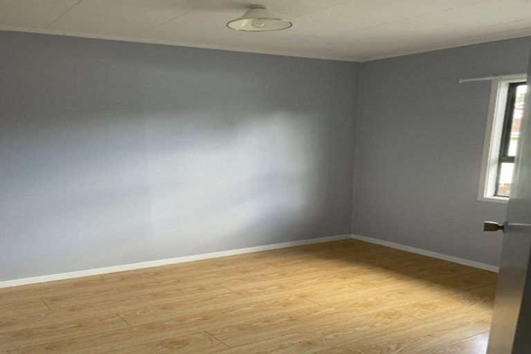 Photo of property in 89 West Harbour Drive, West Harbour, Auckland, 0618