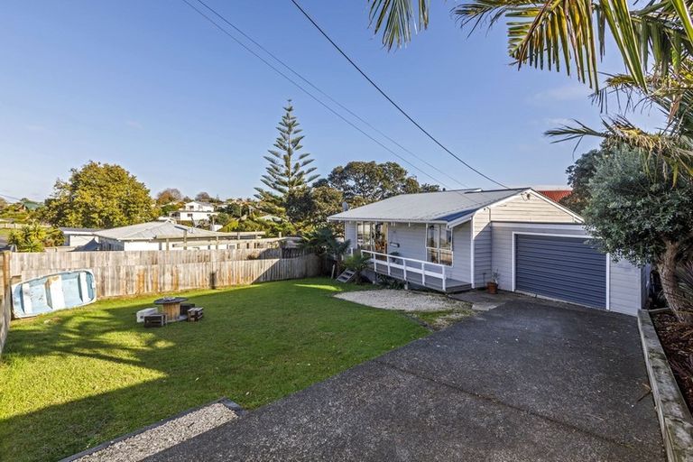 Photo of property in 6a Tiri Road, Manly, Whangaparaoa, 0930