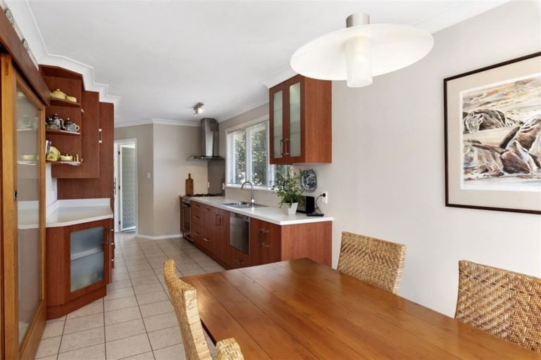 Photo of property in 52 Bristol Street, Levin, 5510