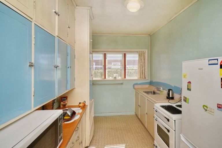 Photo of property in 27 Jollie Street, Linwood, Christchurch, 8062