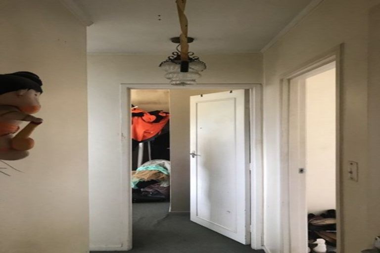 Photo of property in 2/99 Panama Road, Mount Wellington, Auckland, 1062