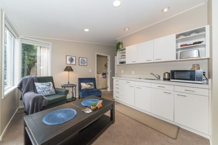 Photo of property in 196 Victoria Avenue, Hokowhitu, Palmerston North, 4410