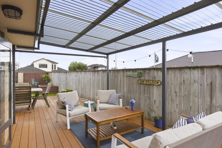 Photo of property in 90 Regent Drive, Paraparaumu Beach, Paraparaumu, 5032