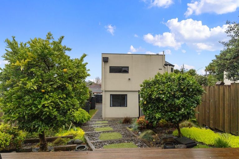 Photo of property in 38b Forest Lake Road, Forest Lake, Hamilton, 3200