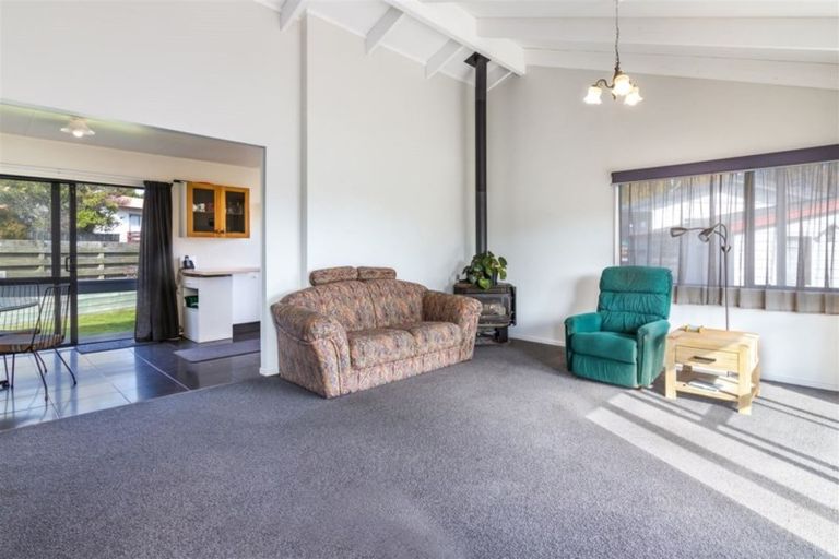Photo of property in 17 Kiddle Drive, Hilltop, Taupo, 3330