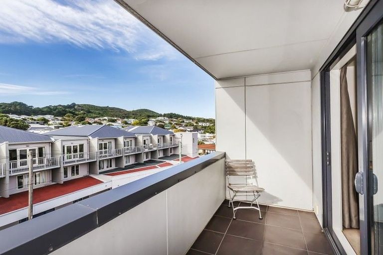 Photo of property in 6/464 Adelaide Road, Berhampore, Wellington, 6023