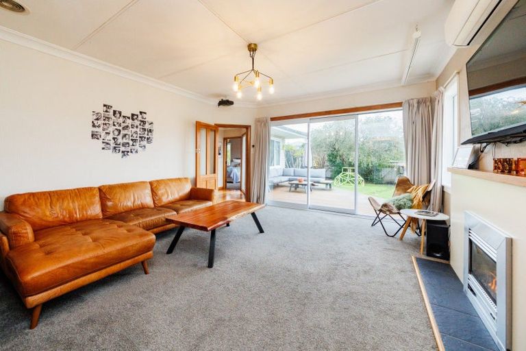 Photo of property in 38 Liverpool Street, Takaro, Palmerston North, 4412