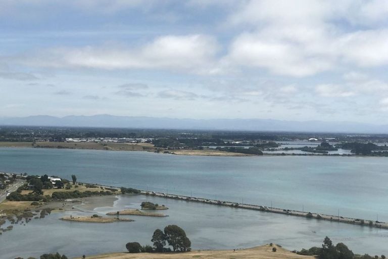 Photo of property in 11b Inverness Lane, Redcliffs, Christchurch, 8081