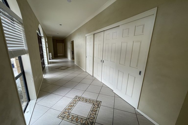 Photo of property in 9 Broadwood Rise, Kumeu, 0892