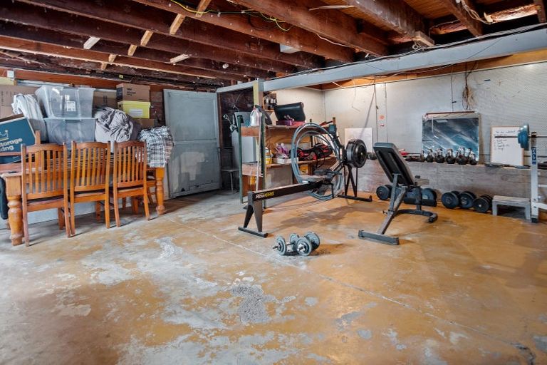 Photo of property in 18a Tiroroa Avenue, Te Atatu South, Auckland, 0610