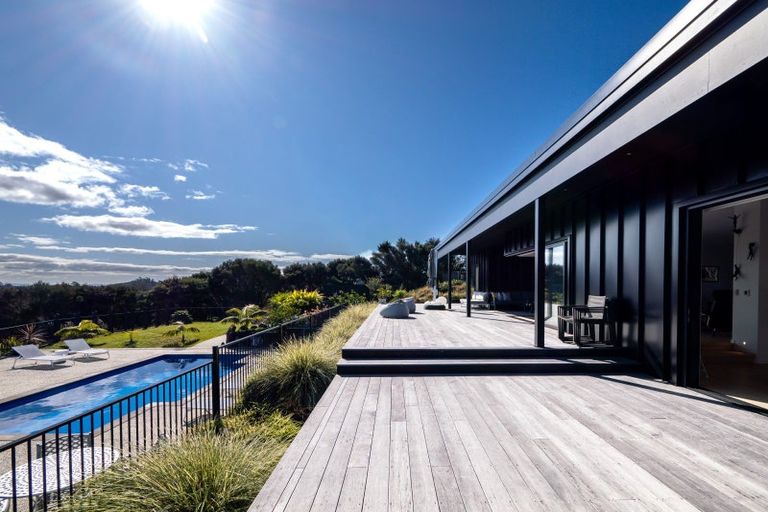 Photo of property in 58 Te Akau Drive, Russell, 0272