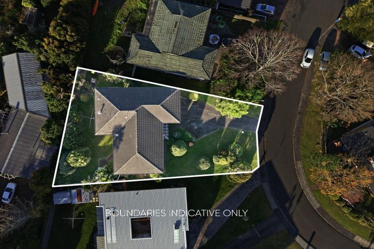Photo of property in 16 Highlight Parade, Te Atatu South, Auckland, 0610