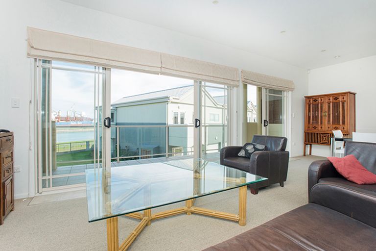 Photo of property in Harbour View, 17/100 Customhouse Street, Gisborne, 4010