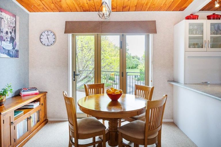 Photo of property in 69 Waterloo Crescent, Hokowhitu, Palmerston North, 4410