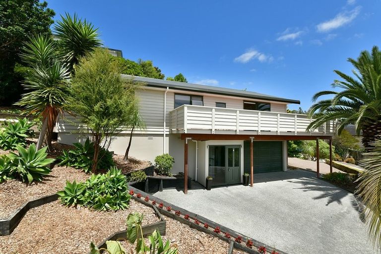 Photo of property in 3 Ngahere Views, Orewa, 0931