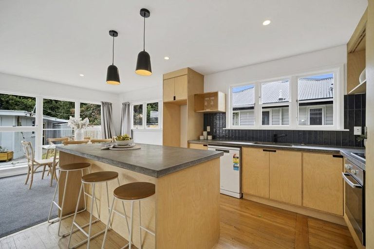 Photo of property in 27 Tavender Street, Woolston, Christchurch, 8023