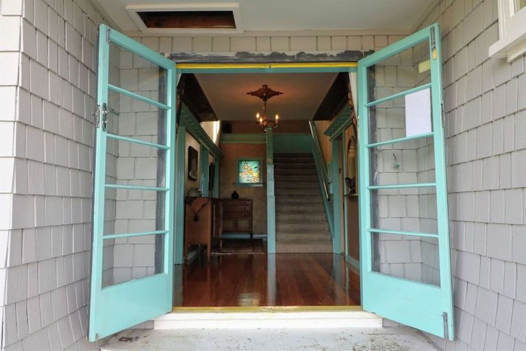 Photo of property in 100 Douglas Street, Highfield, Timaru, 7910