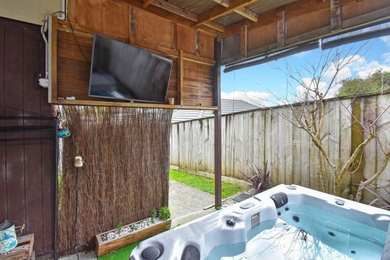 Photo of property in 92a Wharf Road, Clarks Beach, Pukekohe, 2679