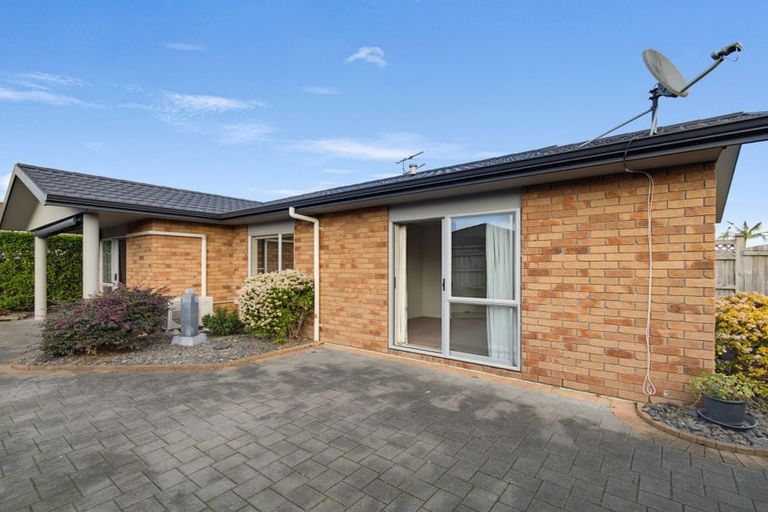 Photo of property in 87 Riverside Drive, Waiuku, 2123