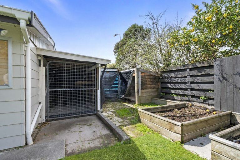 Photo of property in 82 Slacks Road, Awapuni, Palmerston North, 4412