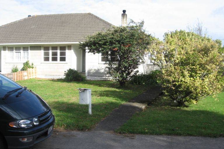 Photo of property in 72 Kowhai Street, Naenae, Lower Hutt, 5011