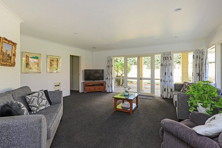 Photo of property in 22 Brompton Drive, Taradale, Napier, 4112