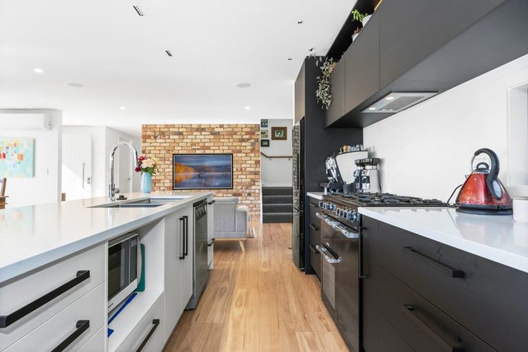 Photo of property in 75 Bert Wall Drive, Omokoroa, 3114