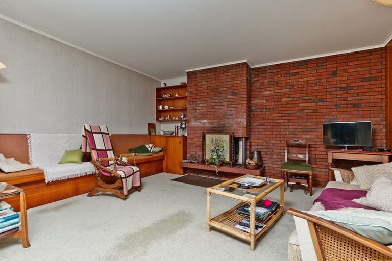 Photo of property in 269 East Coast Road, Mairangi Bay, Auckland, 0630