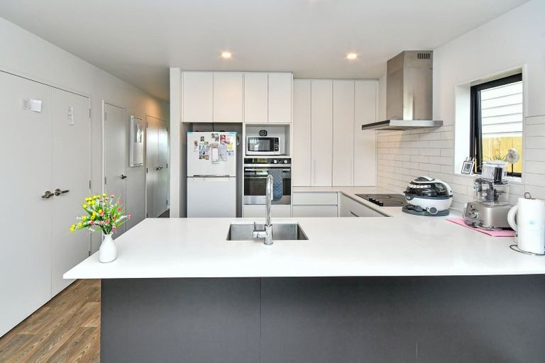 Photo of property in 38 Matawhanga Drive, Wattle Downs, Auckland, 2103